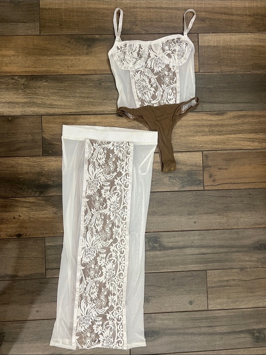 JLUXLABEL Other - JLUXLABEL White Lace & Brown Mesh Two-Piece Bodysuit Set